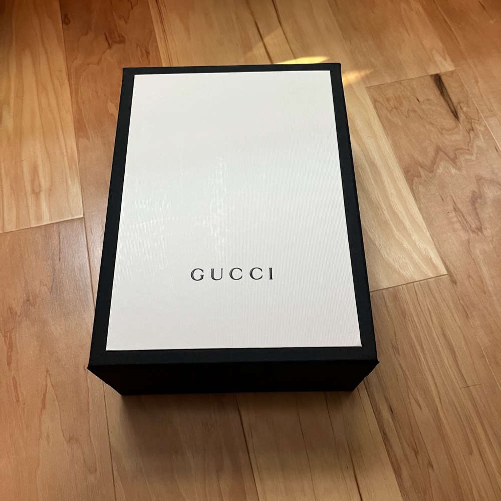 Gucci Black & White Logo Shoe Box